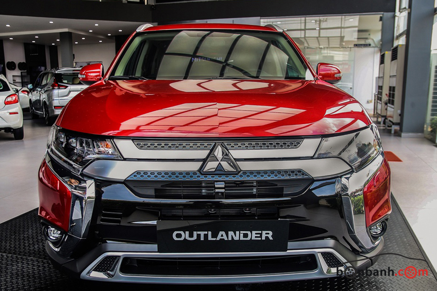 Đầu xe Mitsubishi Outlander 2021
