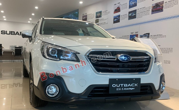 Giá Xe Subaru Outback 2021