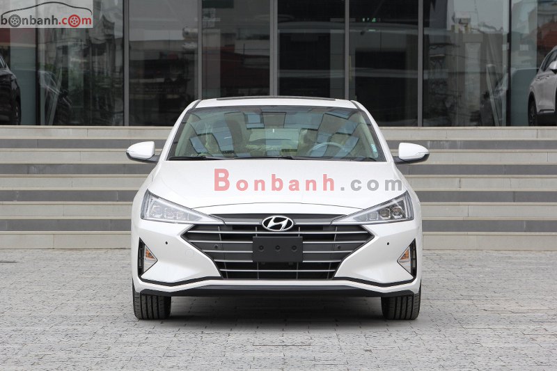 Đầu xe Hyundai Elantra 2022