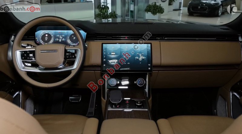 Cabin lái xe Land Rover Range Rover 2022