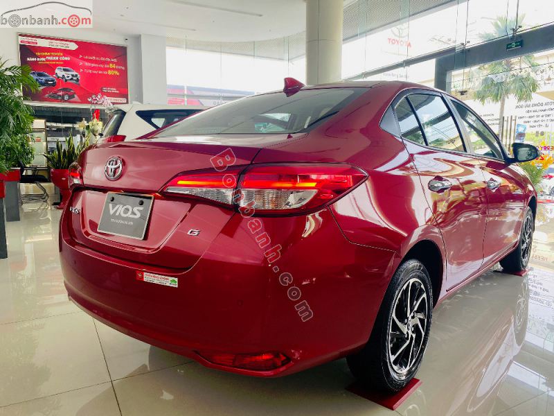 Đuôi xe Toyota Vios 2022