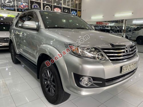 Toyota Fortuner 2.7V 4x2 AT 2015