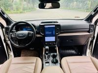 Xe Ford Everest Titanium 2.0L 4x2 AT 2022