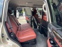 Xe Lexus LX 570 2019