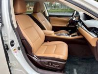 Xe Lexus ES 250 2016