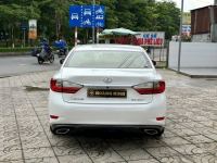 Xe Lexus ES 250 2016