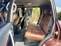 Xe Toyota Land Cruiser 5.7 V8 2016