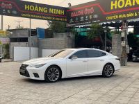 Xe Lexus LS 500 2023