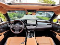 Xe Lexus ES 250 2023