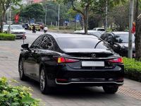Xe Lexus ES 250 2023