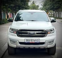 Xe Ford Everest Titanium 2.2L 4x2 AT 2016
