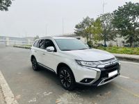 Xe Mitsubishi Outlander 2.0 CVT 2020
