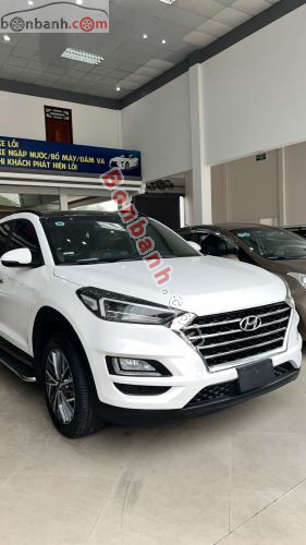 Hyundai Tucson-2.0 AT CRDi