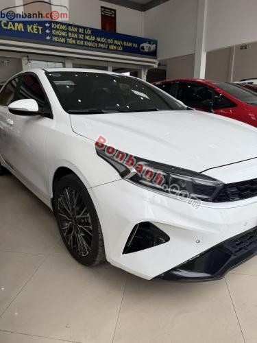 Kia K3-Premium 1.6 AT