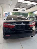 Xe Toyota Camry 2.0E