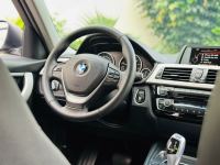 Xe BMW 320i 2016