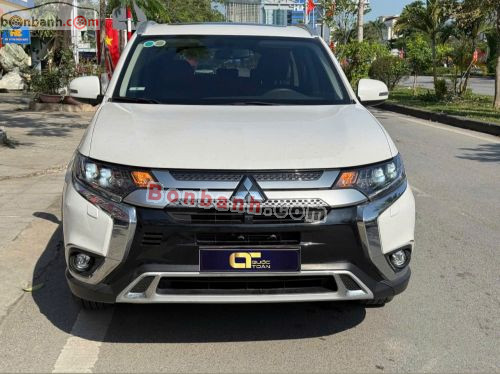 Mitsubishi Outlander 2.0 CVT Premium 2020