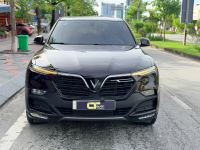 Xe VinFast Lux SA 2.0 Base 2.0 AT 2021