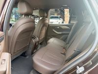 Xe VinFast Lux SA 2.0 Base 2.0 AT 2021