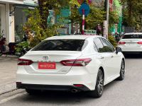 Xe Toyota Camry 2.0Q 2022