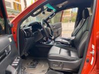 Xe Toyota Hilux 2.8G 4x4 AT 2020