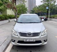 Xe Toyota Innova 2.0E 2012