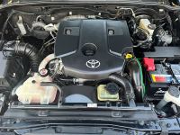 Xe Toyota Fortuner 2.4G 4x2 MT 2019