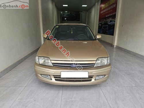 Ford Laser Deluxe 1.6 MT 2001
