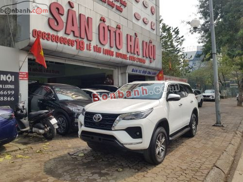 Toyota Fortuner 2.4L 4x2 AT