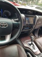 Xe Toyota Fortuner 2.7V 4x2 AT 2017