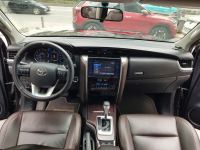 Xe Toyota Fortuner 2.7V 4x2 AT 2017