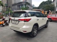 Xe Toyota Fortuner 2.4G 4x2 AT 2018