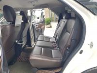 Xe Toyota Fortuner 2.4G 4x2 AT 2018