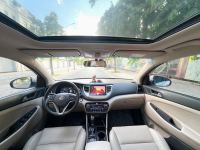 Xe Hyundai Tucson 2.0 ATH 2018 Trắng, Nội Thất Kem