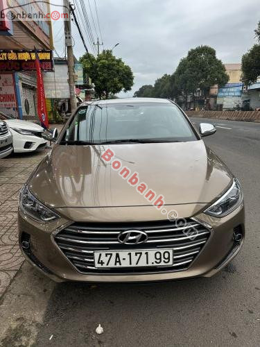 Hyundai Elantra 1.6 AT