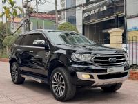 Xe Ford Everest Titanium 2.0L 4x2 AT 2018