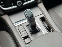 Xe VinFast Lux A 2.0 Base 2.0 AT 2021