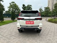 Xe Toyota Fortuner 2.4G 4x2 MT 2019