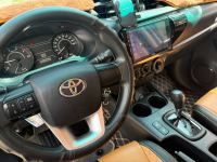 Xe Toyota Hilux 2.4E 4x2 AT 2020