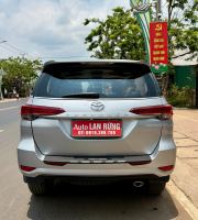 Xe Toyota Fortuner 2.4G 4x2 MT 2017