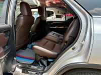 Xe Toyota Fortuner 2.4G 4x2 MT 2017