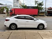 Xe Hyundai Elantra 1.6 MT 2019