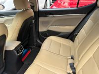 Xe Hyundai Elantra 1.6 MT 2019