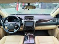 Xe Toyota Camry 2.0E 2018