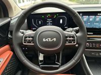 Xe Kia Carnival Signature 2.2D 2024