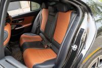 Xe Mercedes Benz C class C300 AMG 2022