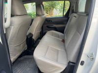 Xe Toyota Hilux 2.4E 4x2 AT 2018