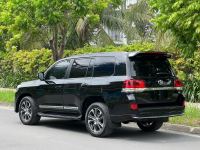 Xe Toyota Land Cruiser 4.6 V8 2019