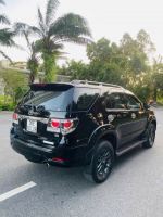 Xe Toyota Fortuner 2.7V 4X2 AT 2016