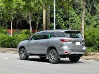 Xe Toyota Fortuner 2.7V 4x2 AT 2016